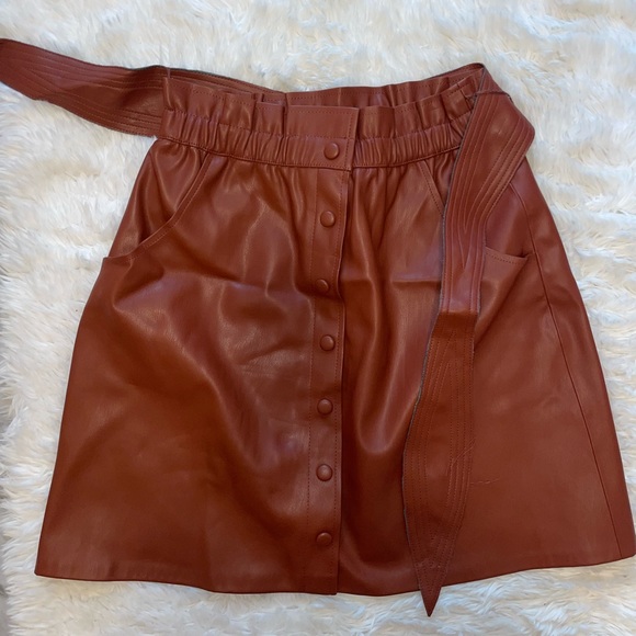 BB Dakota Belt So Real Faux Leather Skirt- NWT - Picture 12 of 16